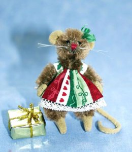 Deb Canham Christmas Mouse Miss Evie