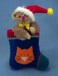 Deb Canham Mouse Stocking Pin