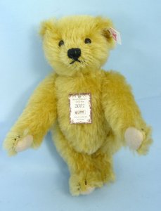 STEIFF UK British Collector's Baby Bear 2001