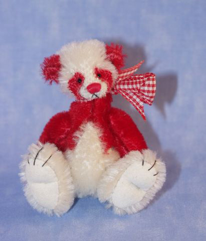 Deb Canham Valentine Sweetheart Panda - Click Image to Close