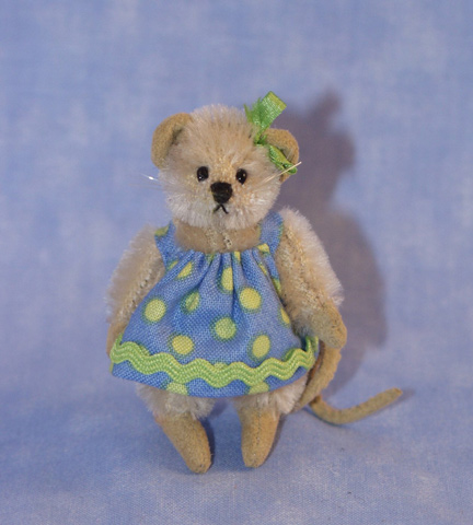 Deb Canham Mice Dottie - Click Image to Close