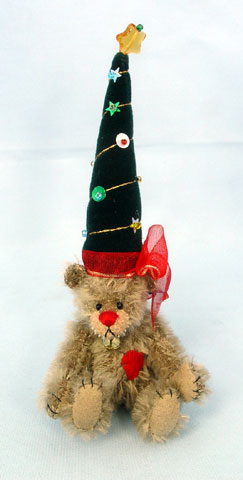 Deb Canham Christmas Bear* - Click Image to Close