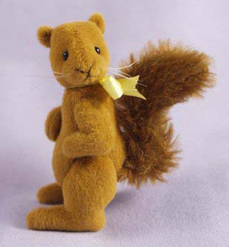 Deb Canham Little Gems Acorn Squirrel* - Click Image to Close