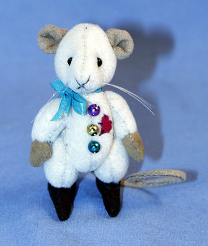 Deb Canahm Little Gems Frosty Mouse - Click Image to Close