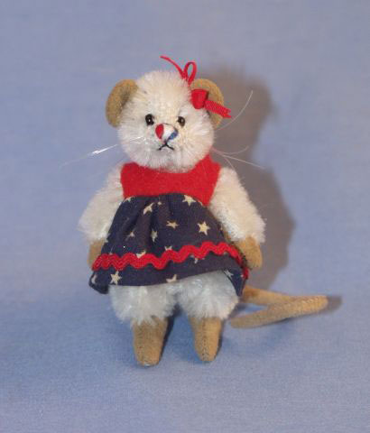 Deb Canham Mice Miss Patti - Click Image to Close